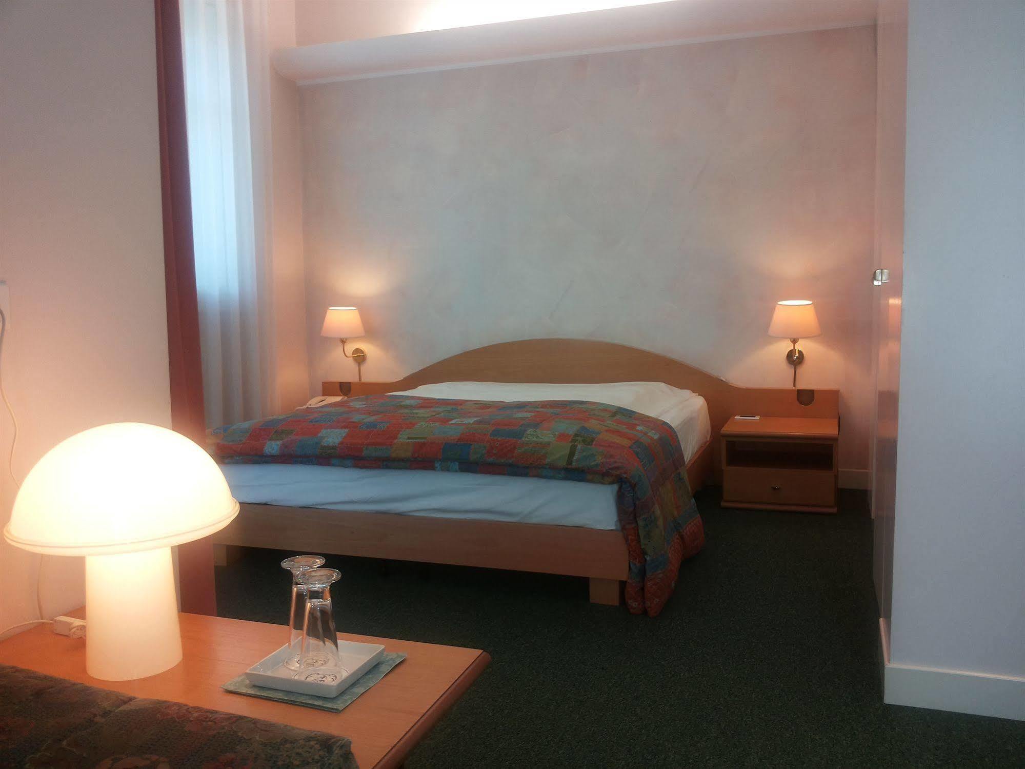 Hotel La Villa Gravedona Εξωτερικό φωτογραφία